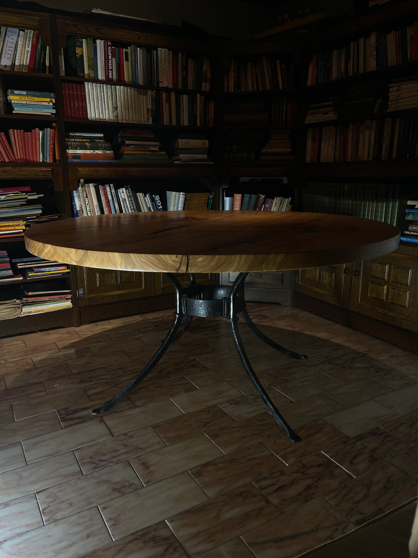 Ash Diningtable
