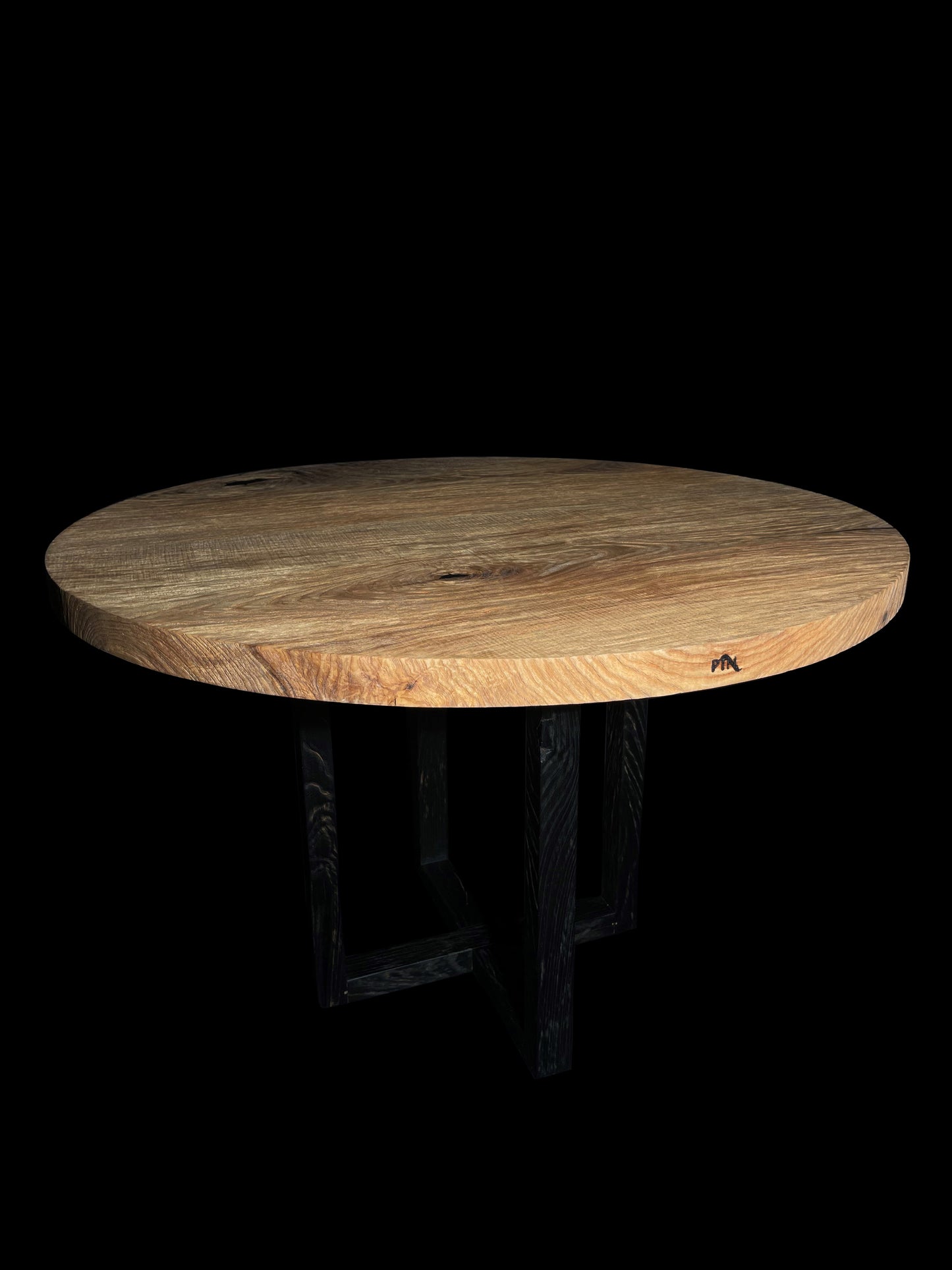 Fili Dining table